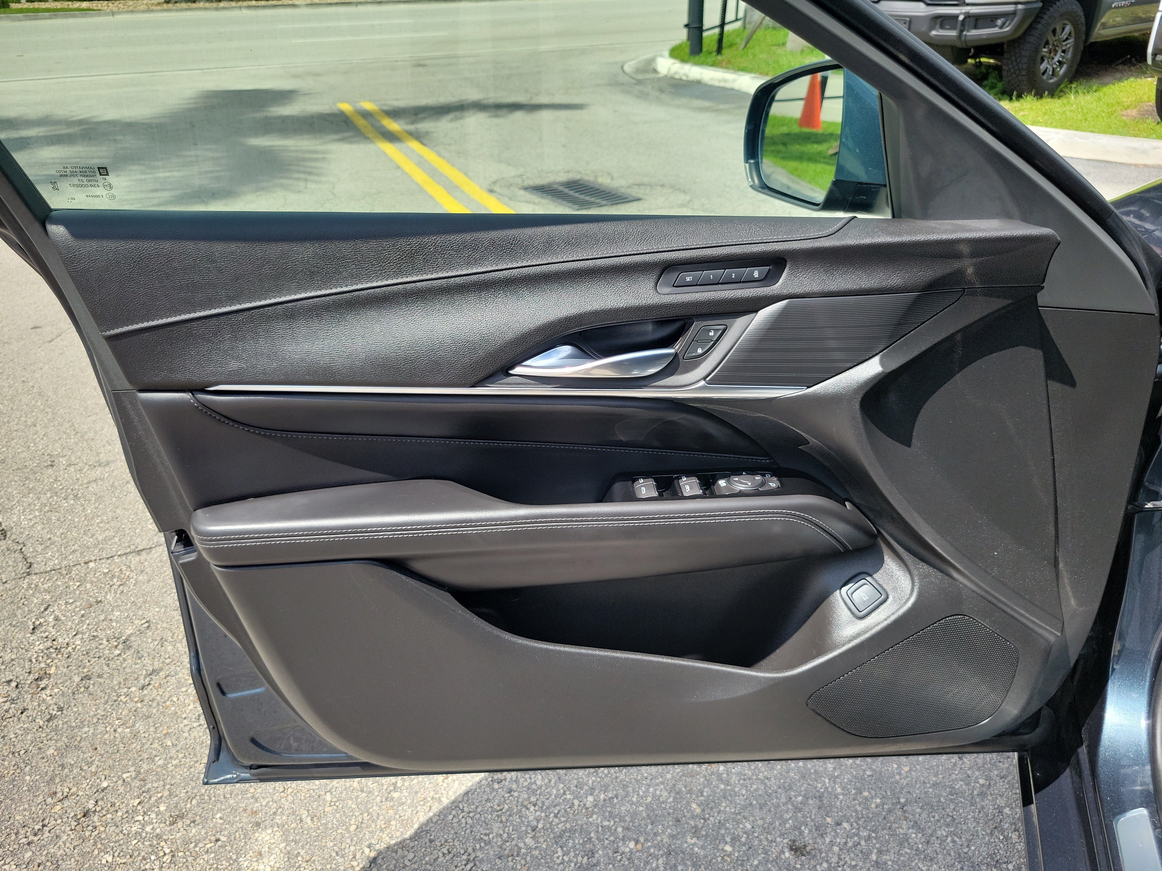 Used 2021 Cadillac CT4 Premium Luxury RWD image 22