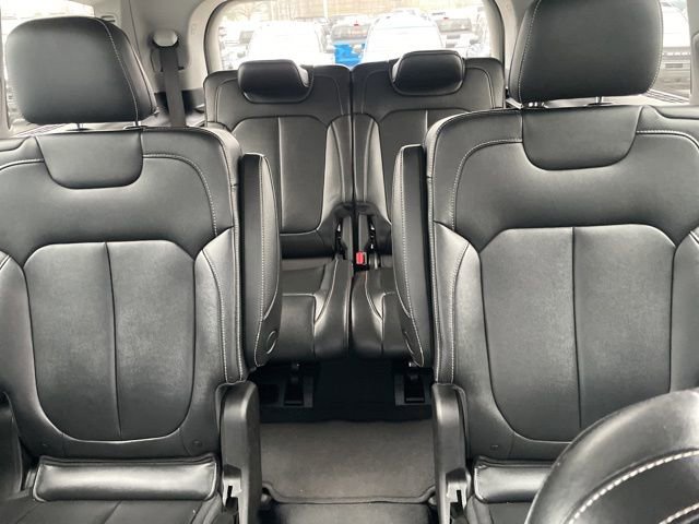 Used 2023 Jeep Grand Cherokee L Limited w/ Black Appearance Package image 7