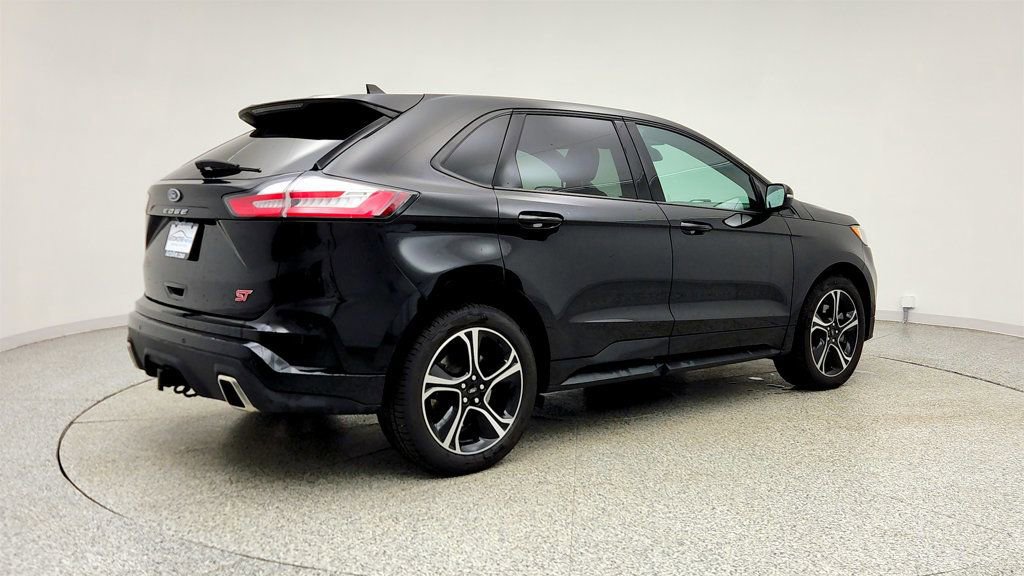 Used 2023 Ford Edge ST AWD/4WD image 5