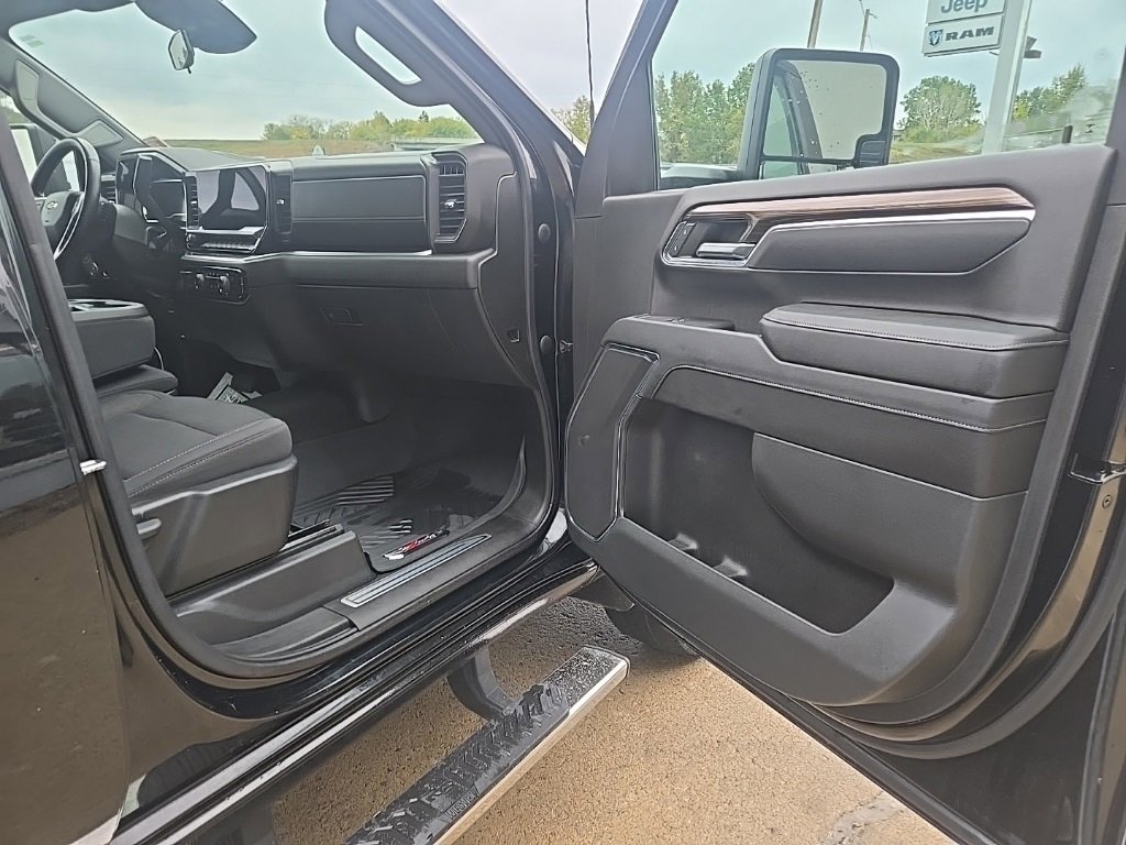 Used 2024 Chevrolet Silverado 2500 LT image 76