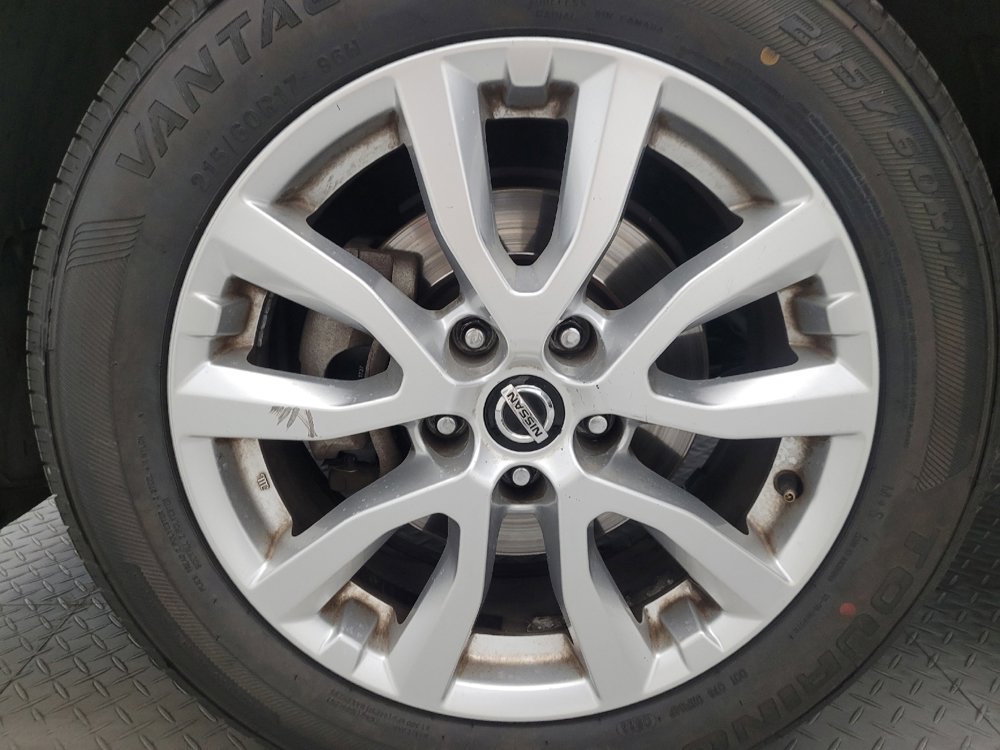 Used 2020 Nissan Rogue Sport SV w/ All-Weather Package FWD image 31