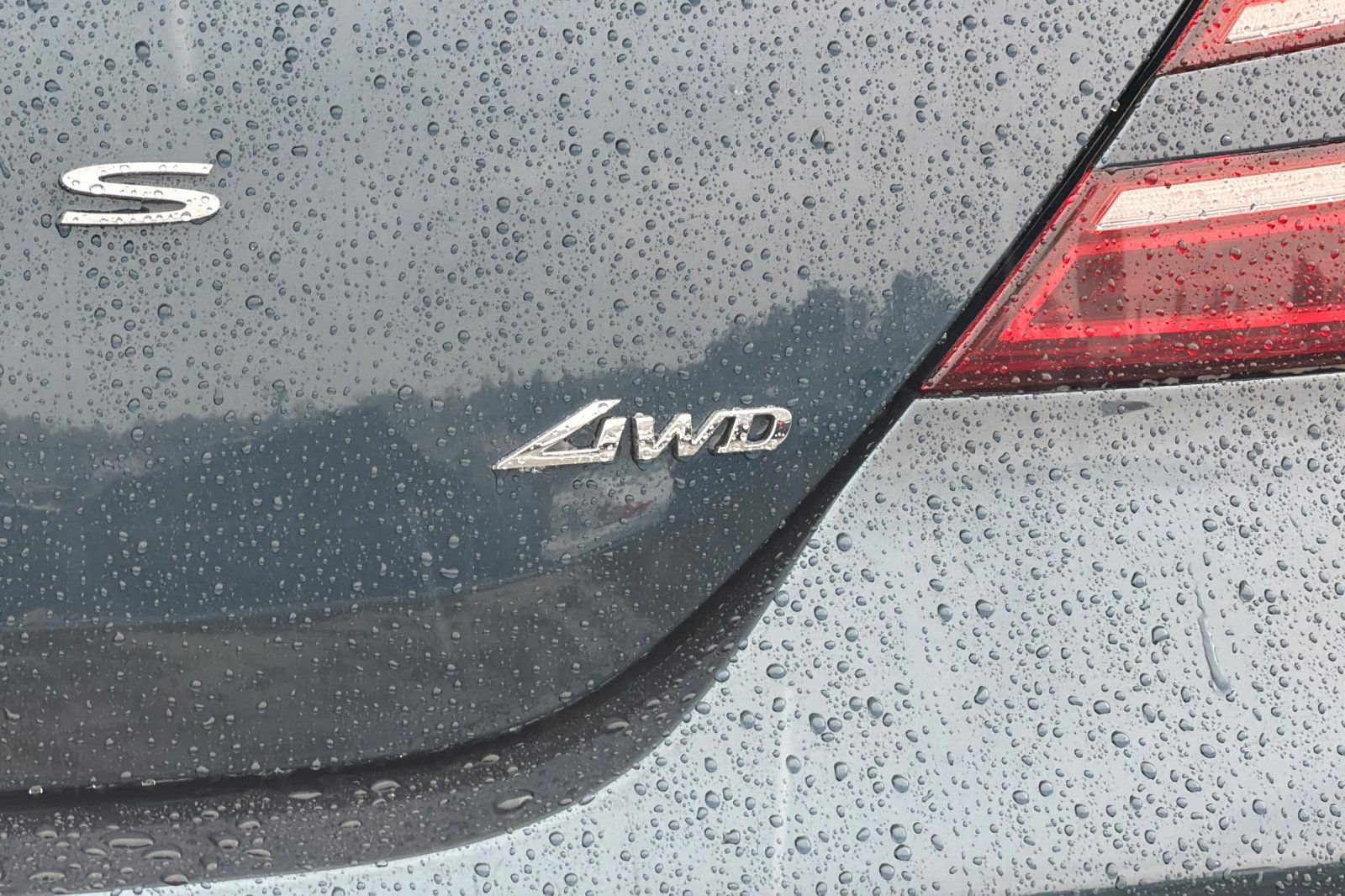 Used 2025 Genesis G70 2.5T image 22