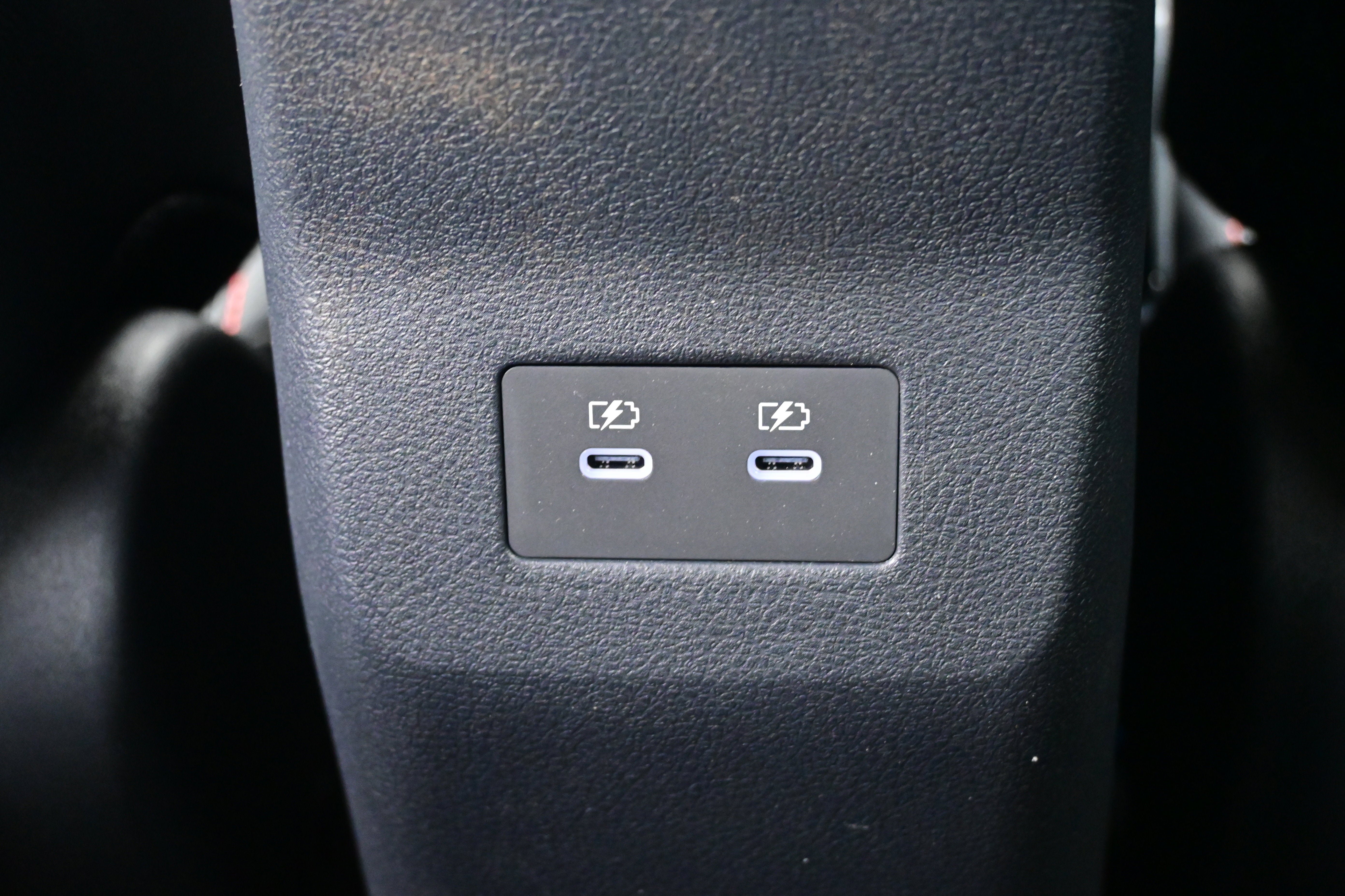 New 2026 Nissan Kicks SR w/ SR Premium Package AWD/4WD image 16