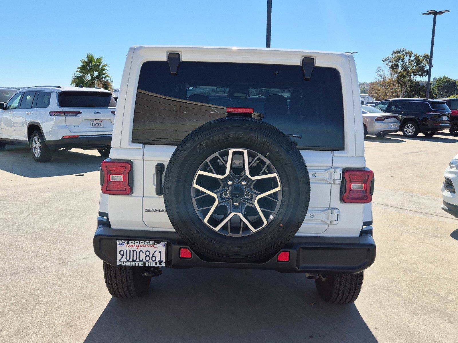 Certified 2026 Jeep Wrangler Unlimited Sahara AWD/4WD image 6