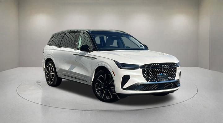 New 2026 Lincoln Nautilus Reserve image 1