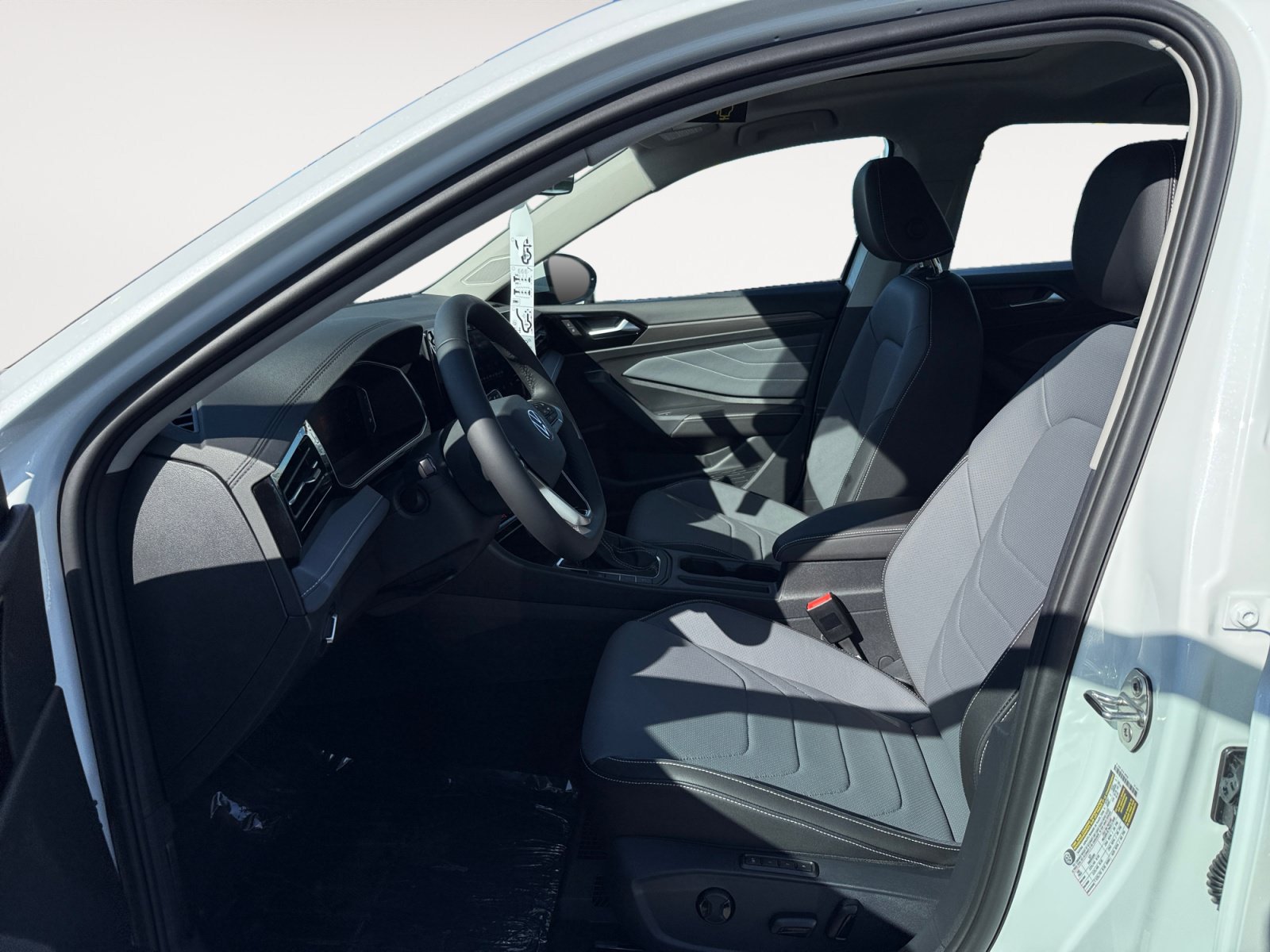 New 2027 Volkswagen Jetta SEL FWD image 10
