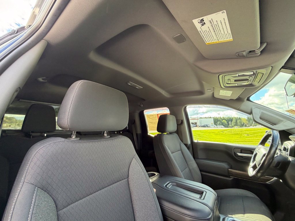 Used 2020 Chevrolet Silverado 1500 RST AWD/4WD image 38