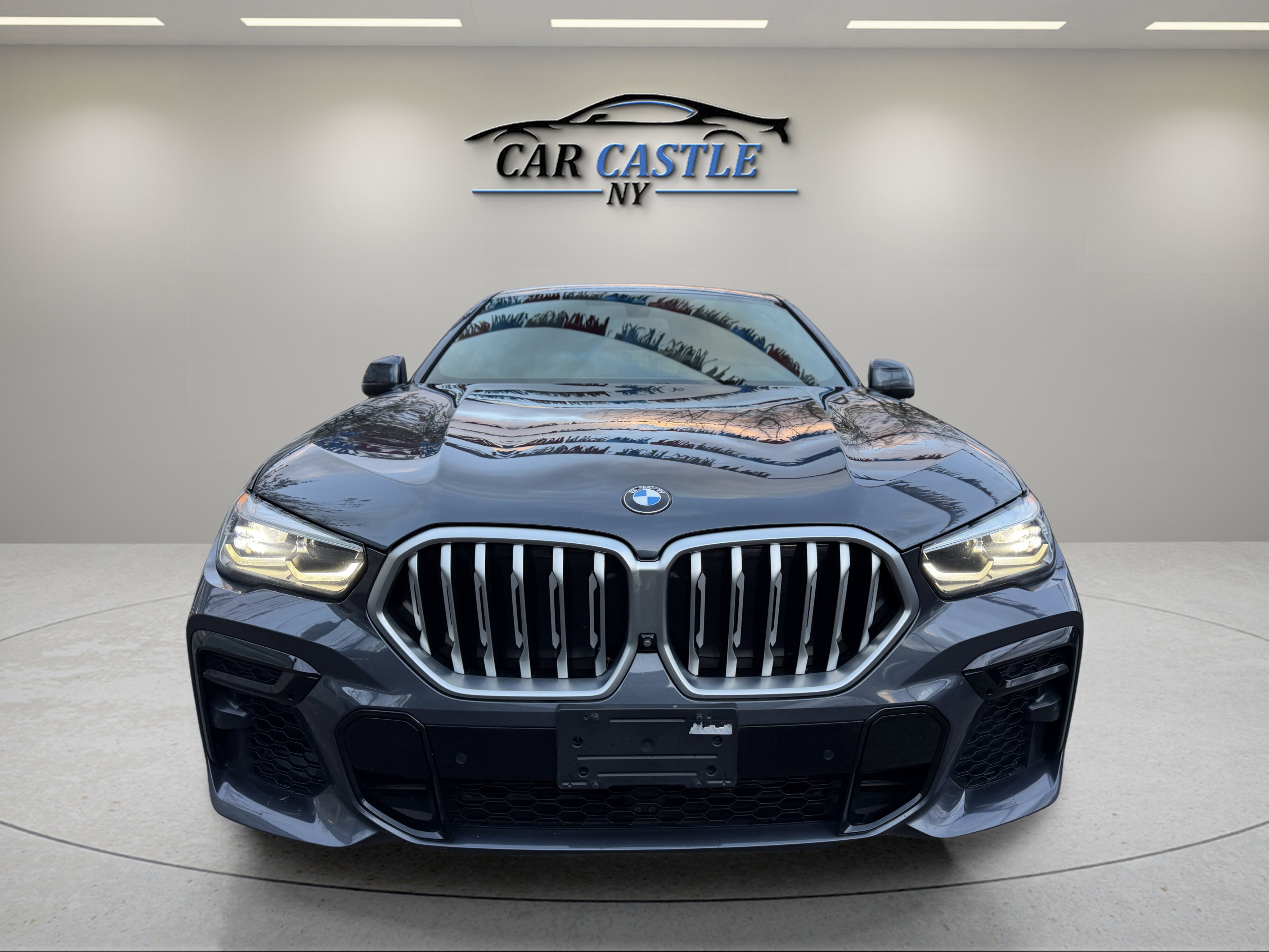Used 2022 BMW X6 xDrive40i image 2