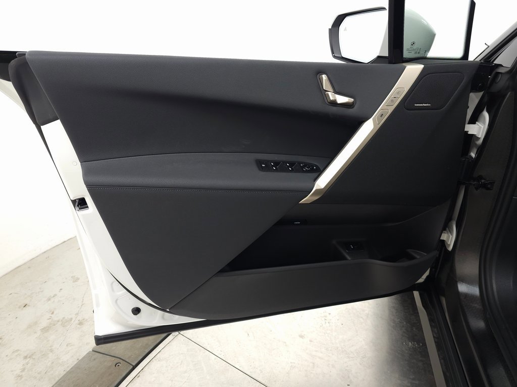 Certified 2025 BMW iX xDrive50 w/ Convenience Package image 16