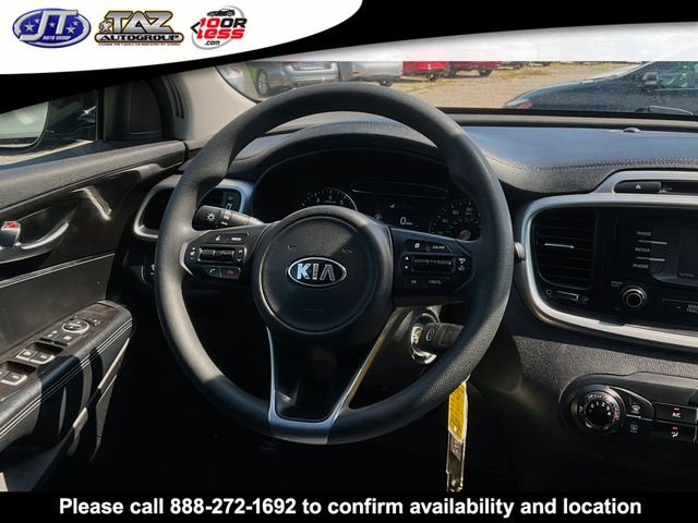 Used 2017 Kia Sorento LX image 17
