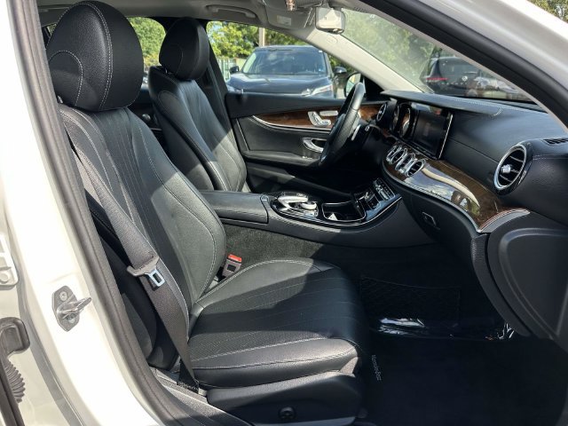 Used 2018 Mercedes-Benz E 300 4MATIC image 12