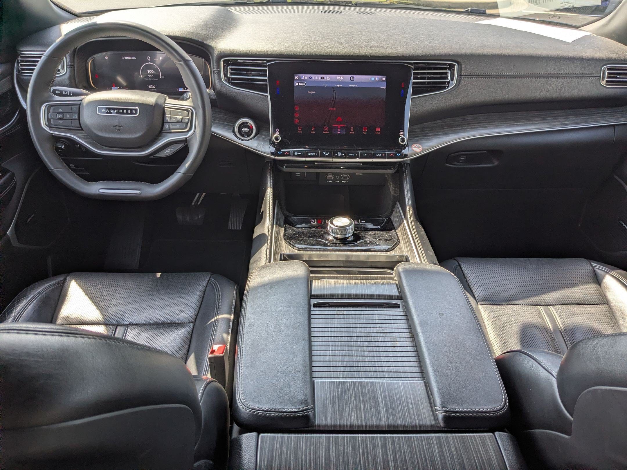 Used 2024 Jeep Wagoneer L Series II RWD image 25