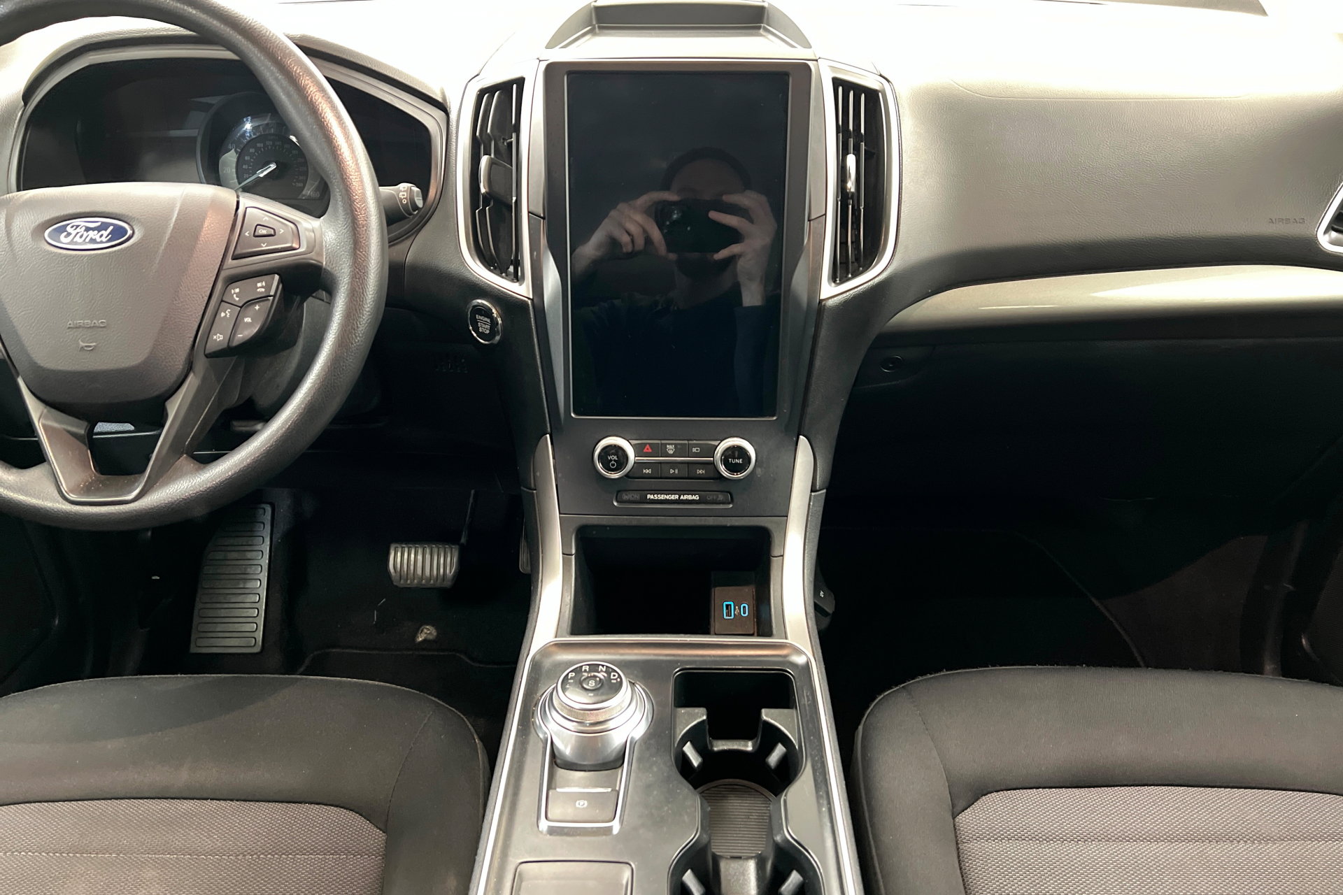 Used 2022 Ford Edge SE w/ Black Appearance Package image 13