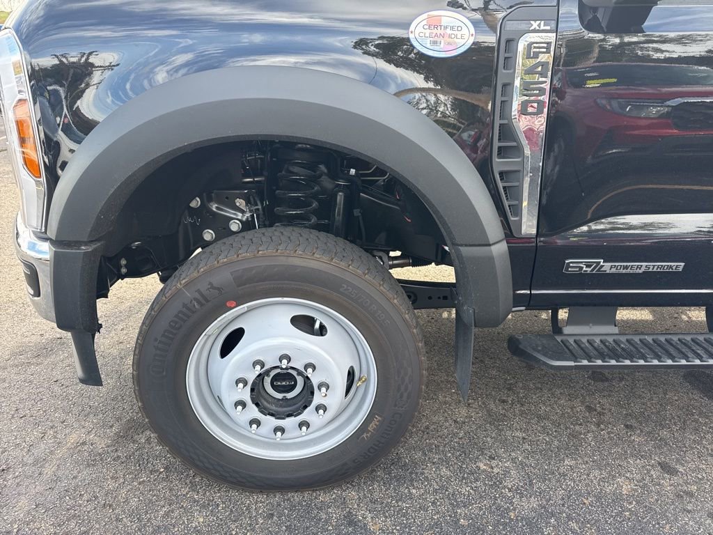 New 2026 Ford F450 XL w/ XL Chrome Package image 8