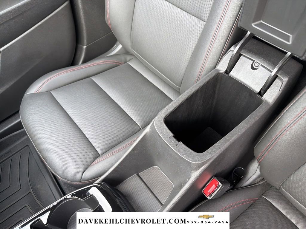 Used 2024 Chevrolet Trax RS w/ Sunroof Package FWD image 13