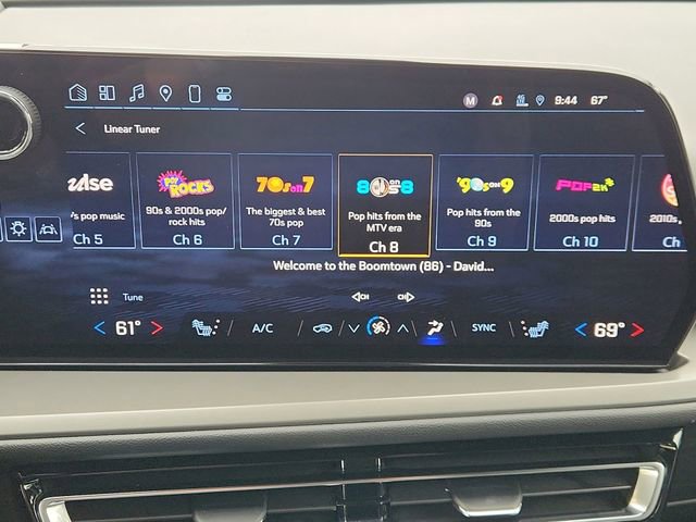 Used 2024 Chevrolet Traverse LS FWD image 13