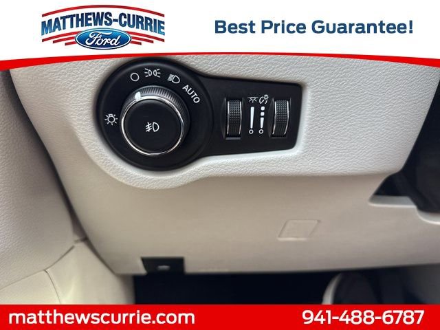 Used 2017 Chrysler Pacifica Limited image 29