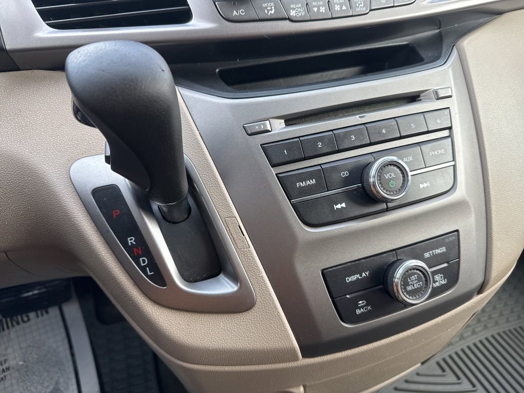 Used 2015 Honda Odyssey LX image 27