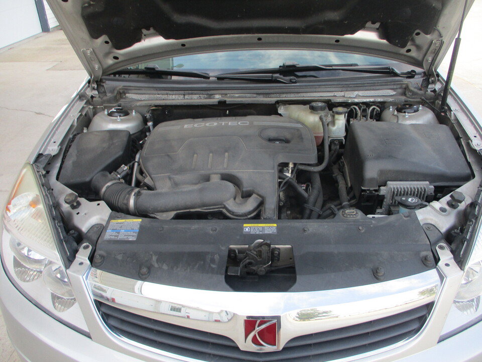 Used 2008 Saturn Aura XE FWD image 4