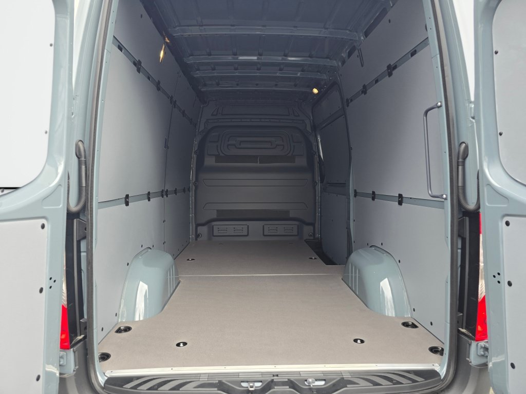 New 2025 Mercedes-Benz Sprinter 2500 image 14