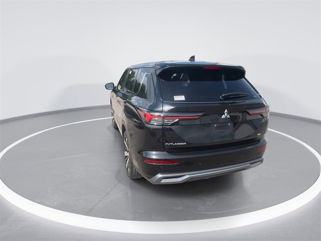 New 2025 Mitsubishi Outlander SE image 7