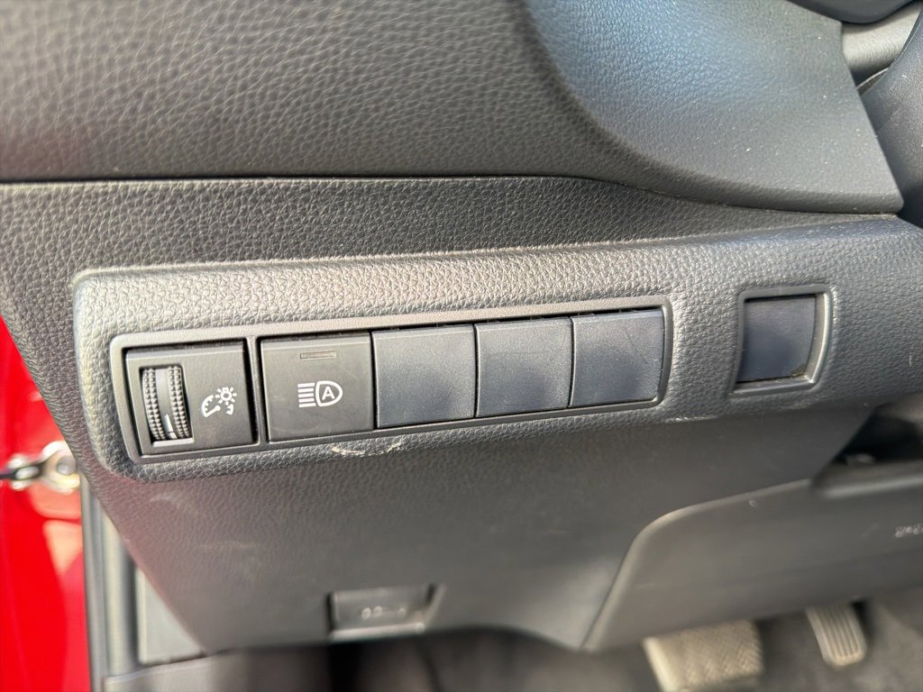 Used 2021 Toyota Corolla LE w/ Body Protection Package (TMS) image 27