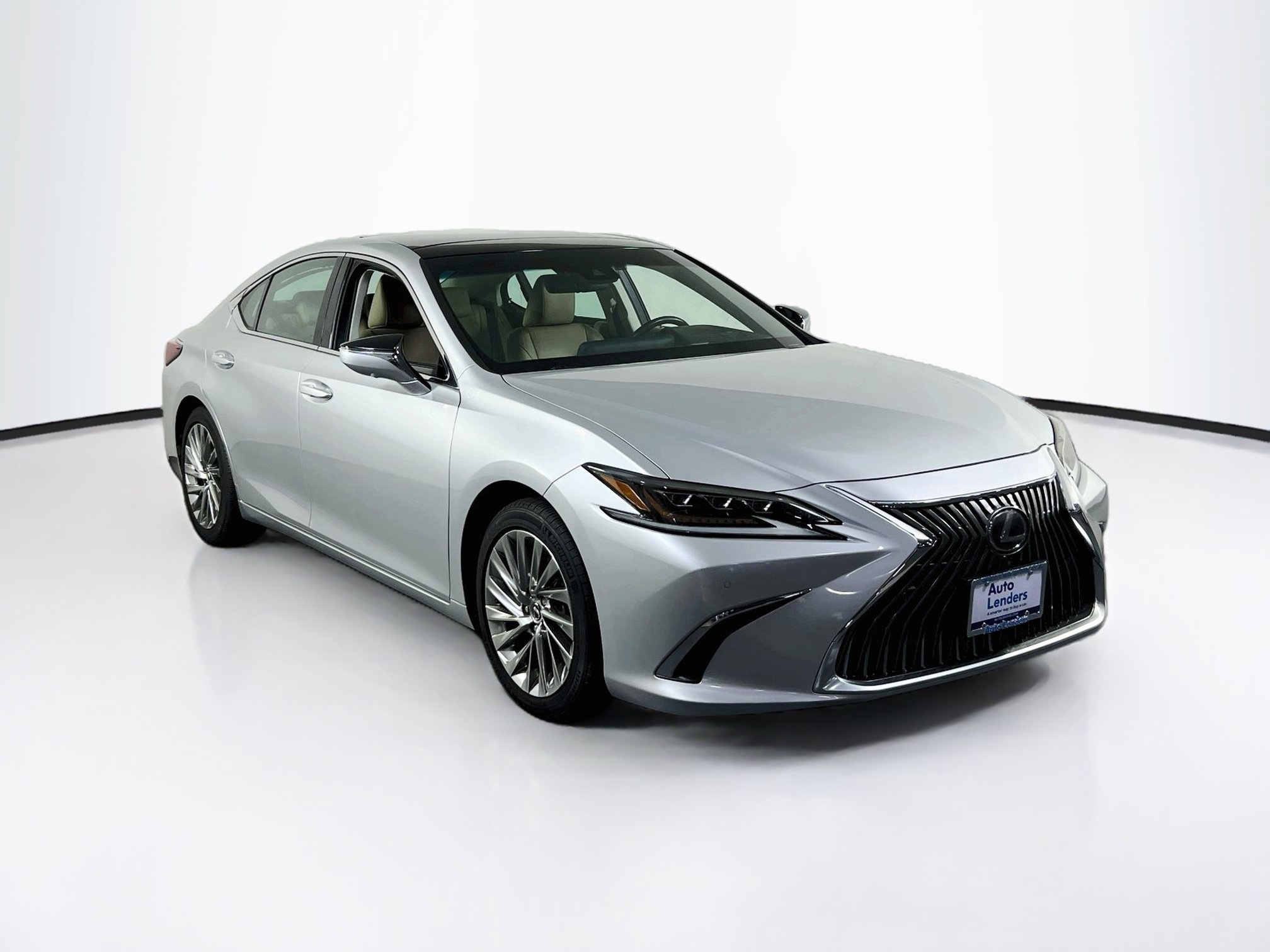 Used 2019 Lexus ES 350 Ultra Luxury w/ Accessory Package 2 FWD image 3