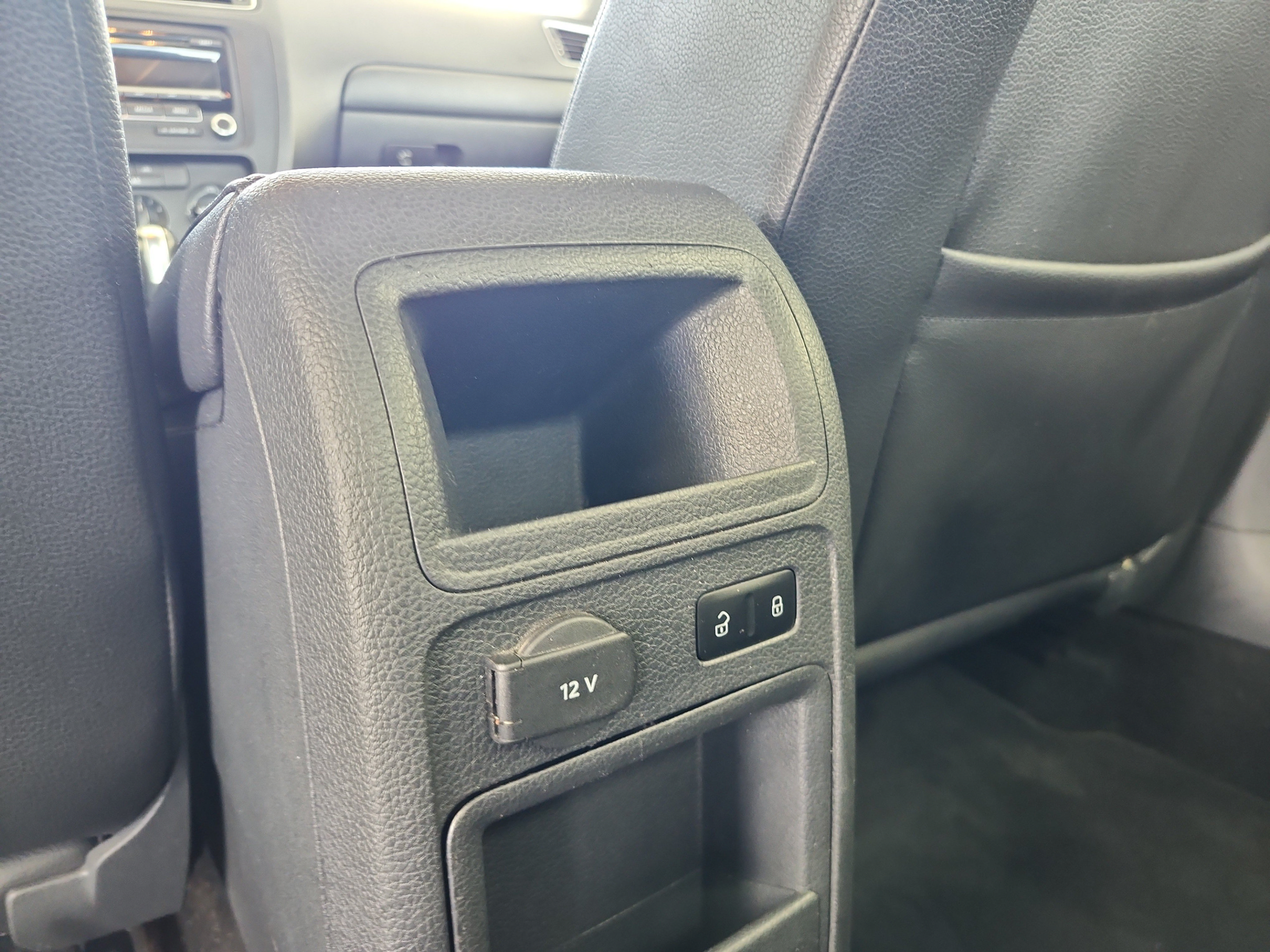 Used 2014 Volkswagen Jetta SE FWD image 18