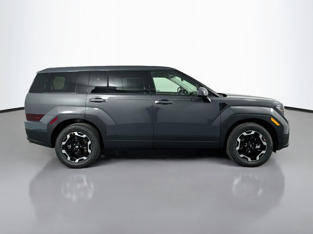 Used 2026 Hyundai Santa Fe SE FWD image 4