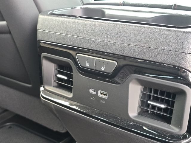 Used 2025 GMC Sierra 1500 AT4X AWD/4WD image 18