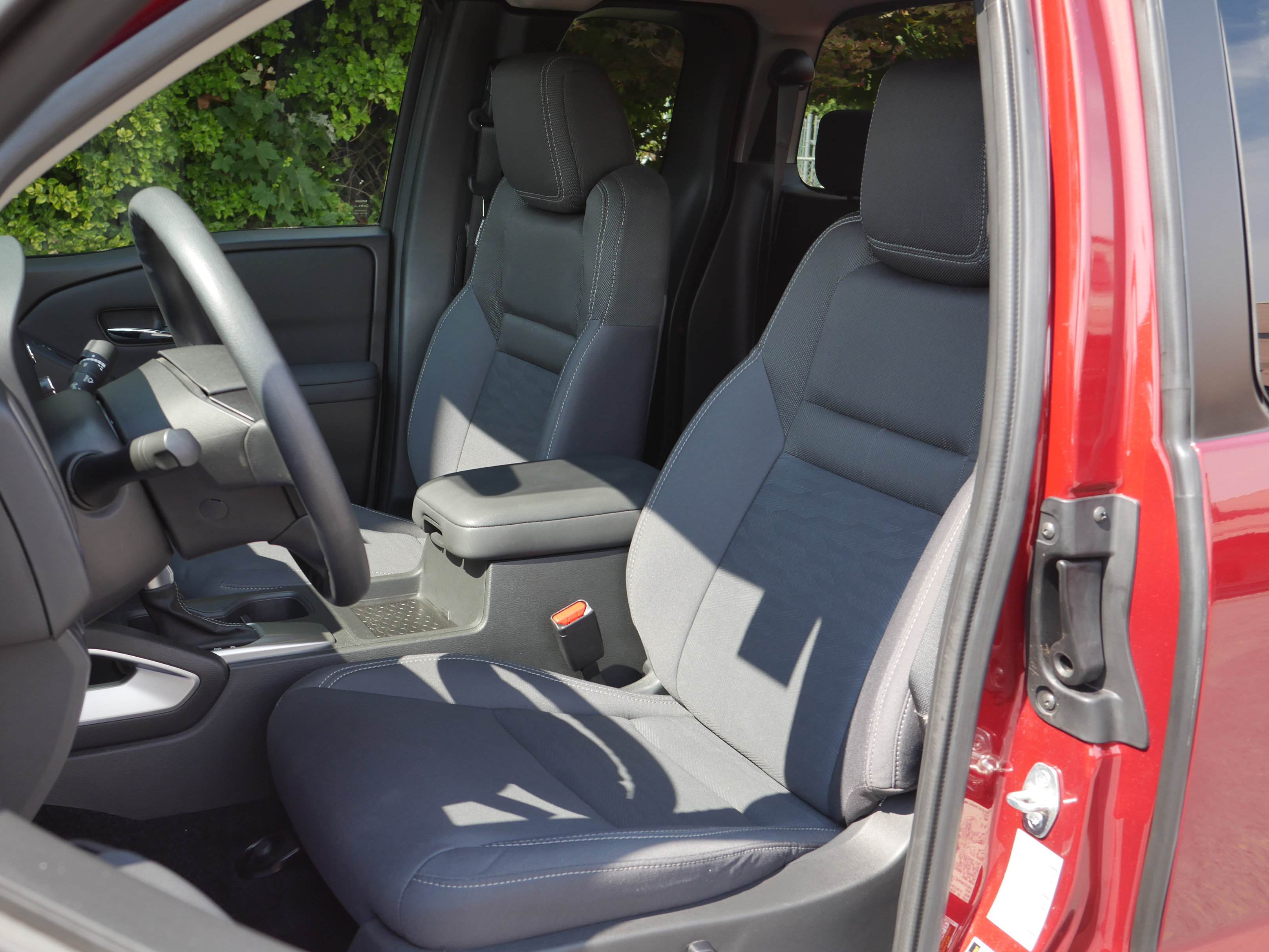 Certified 2023 Nissan Frontier SV w/ Technology Package AWD/4WD image 27
