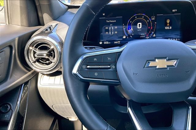 Used 2026 Chevrolet Equinox LT w/ Convenience Package II AWD/4WD image 11