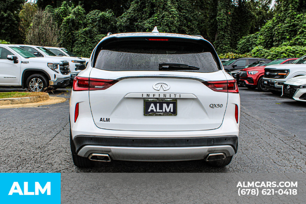 Used 2023 INFINITI QX50 Luxe w/ Accent Package FWD image 10