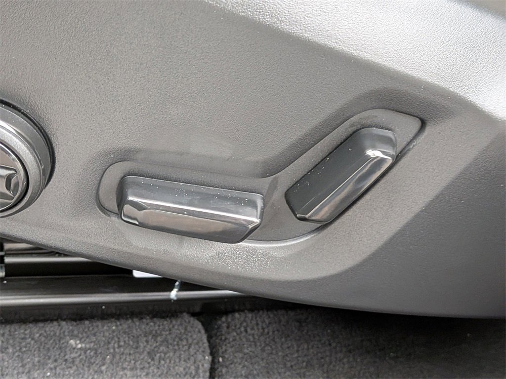 New 2026 Volvo XC60 B5 Plus w/ Protection Package Premier image 21