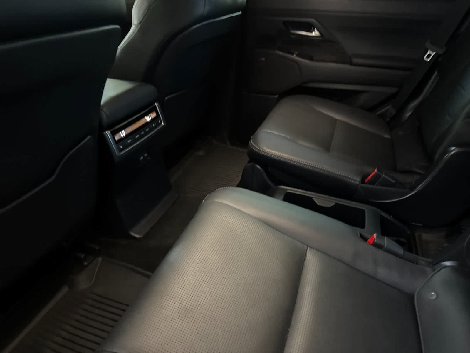 Certified 2024 Lexus GX 550 w/ Accessory Package (Z1) AWD/4WD image 4