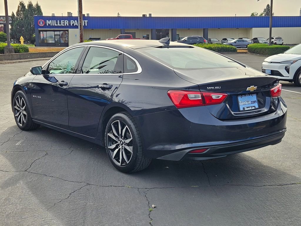 Used 2017 Chevrolet Malibu LT w/ True North Edition FWD image 4