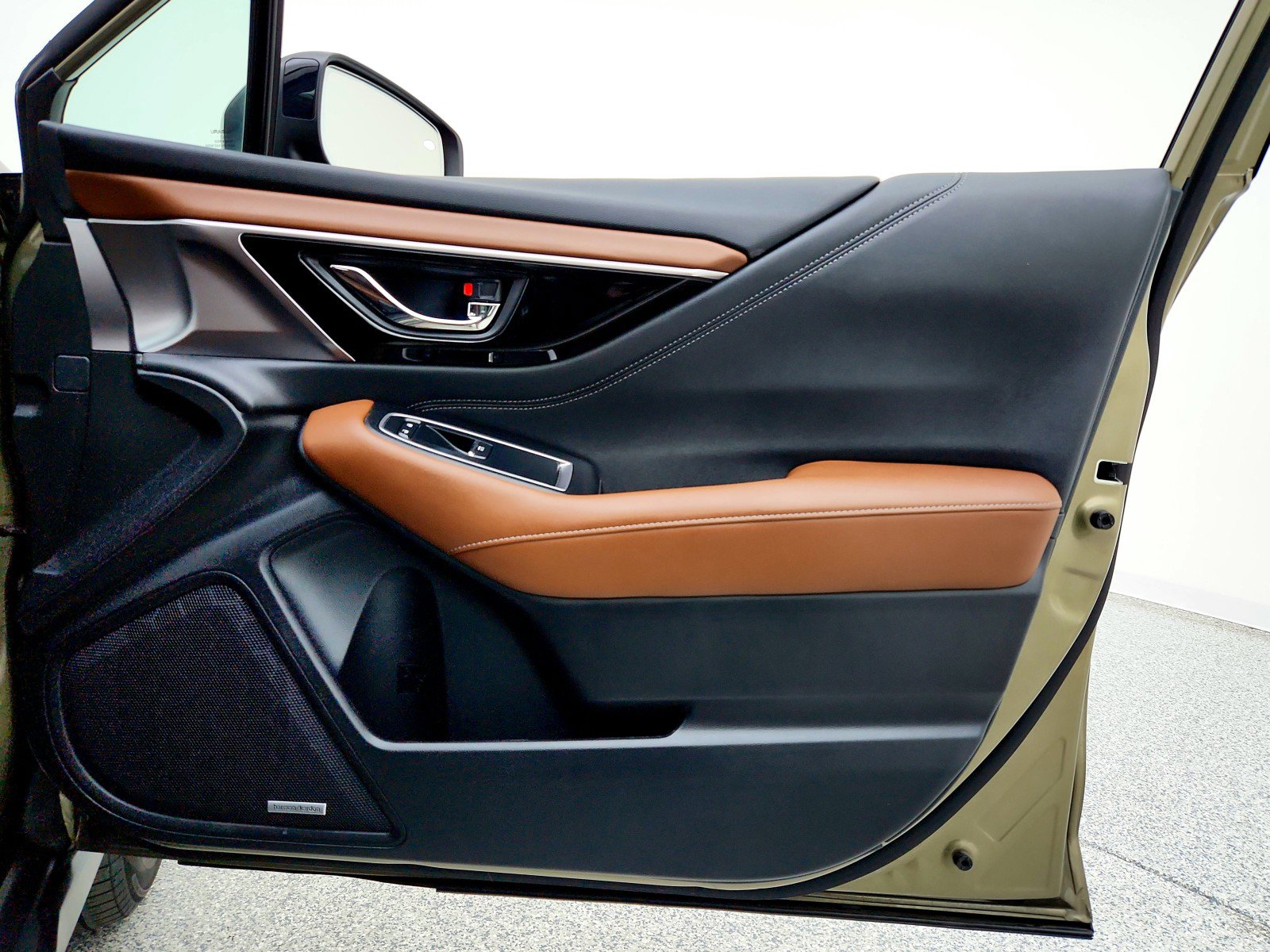 Used 2023 Subaru Outback Touring XT image 21