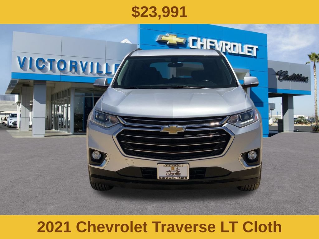 Used 2021 Chevrolet Traverse LT FWD image 2