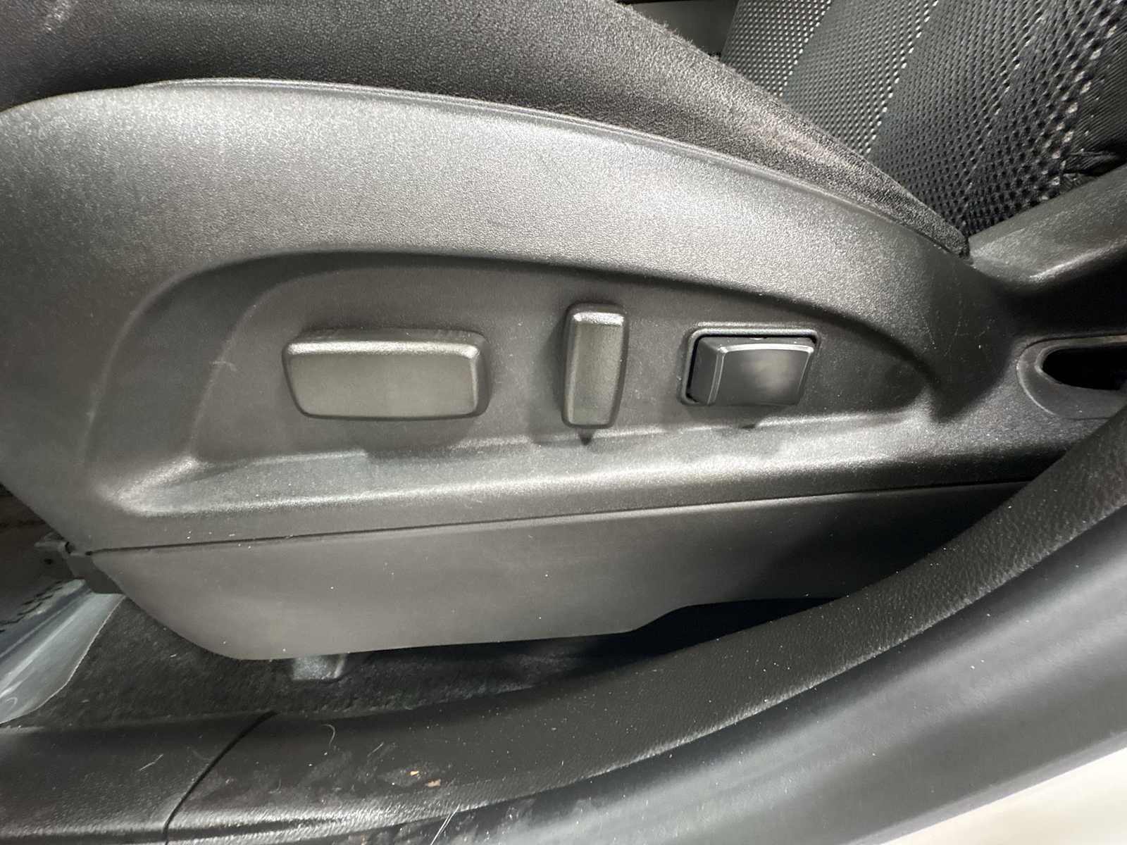 Used 2012 Chevrolet Equinox LT w/ Driver Convenience Package FWD image 14