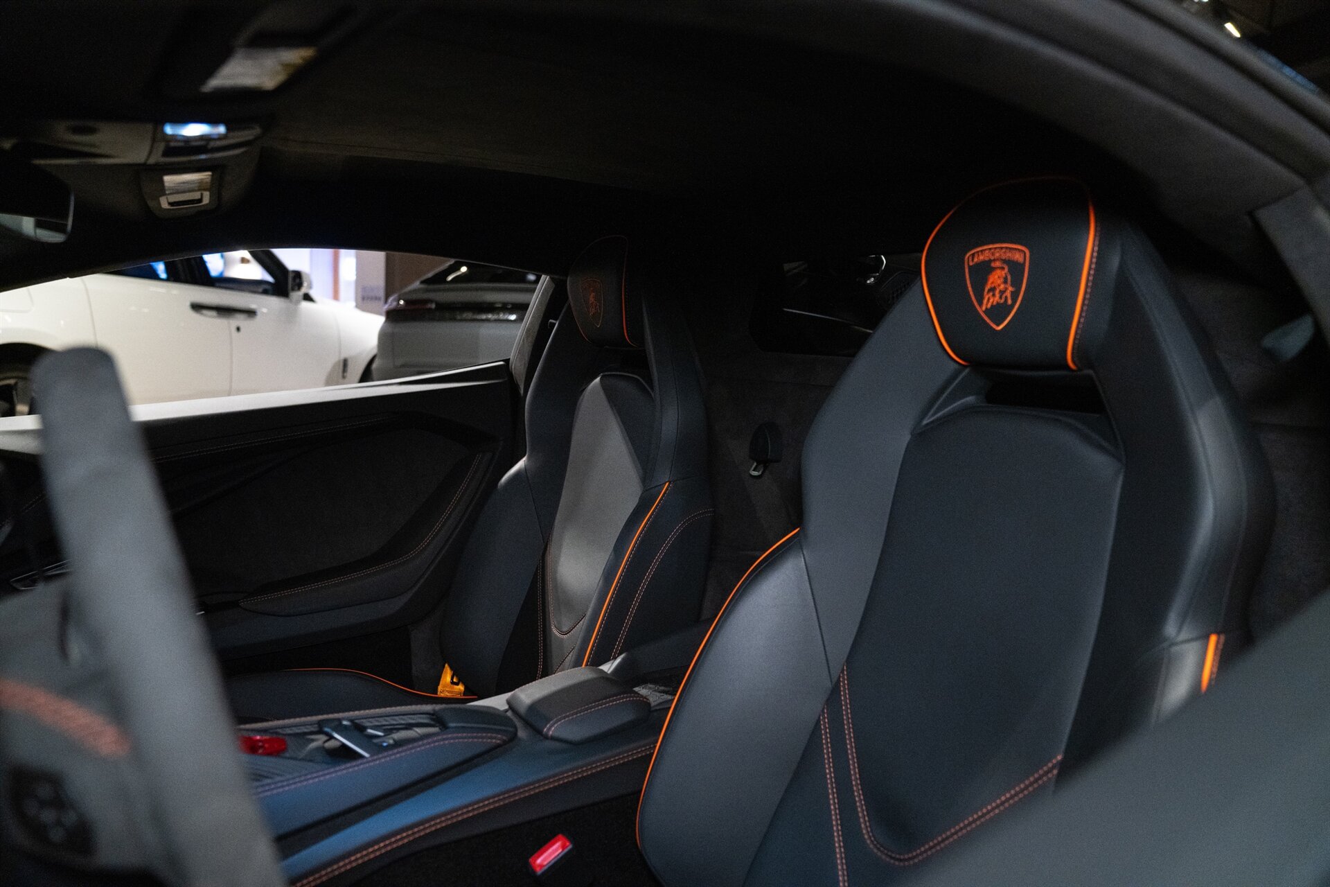 Used 2024 Lamborghini Revuelto AWD/4WD image 14