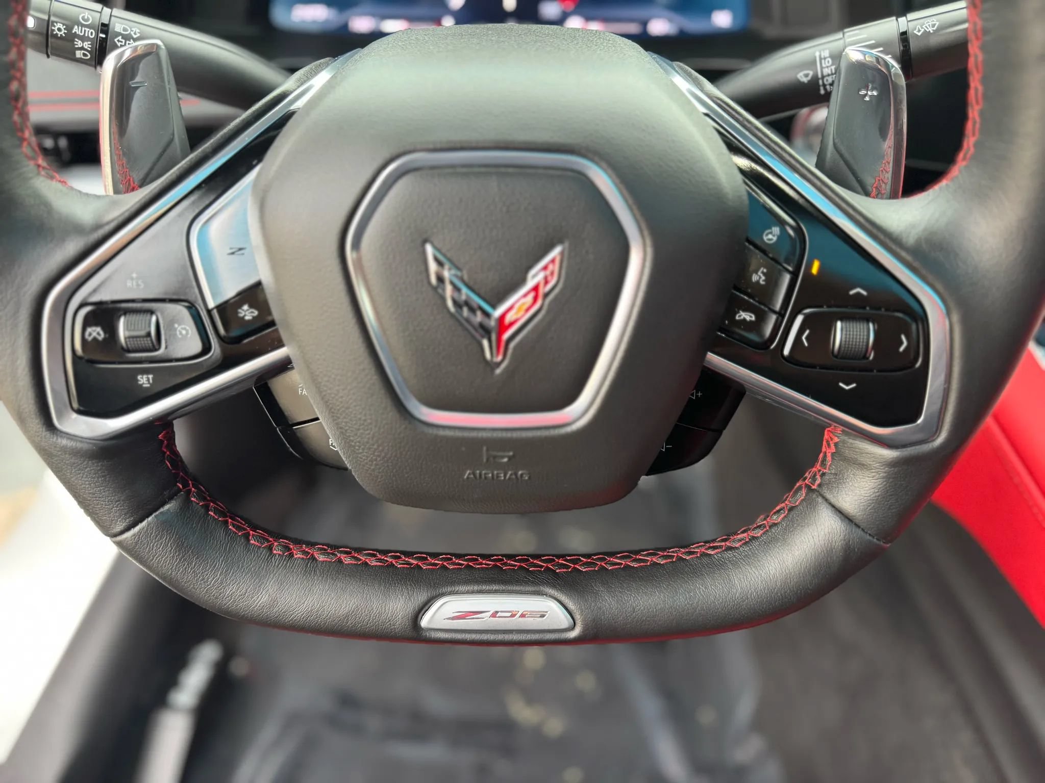 Used 2024 Chevrolet Corvette Z06 RWD image 21