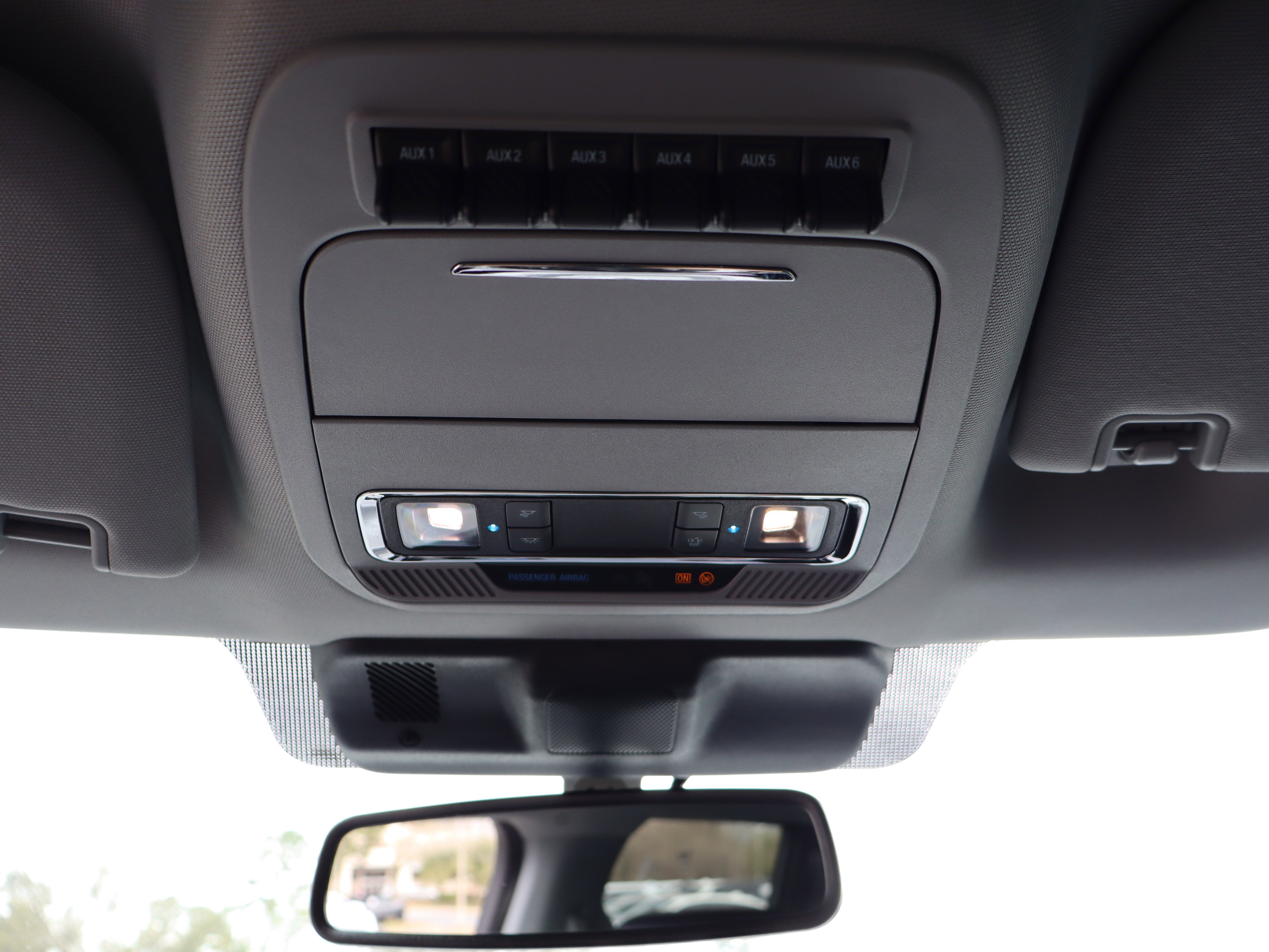 Used 2025 Ford F350 Lariat w/ Black Appearance Package image 36