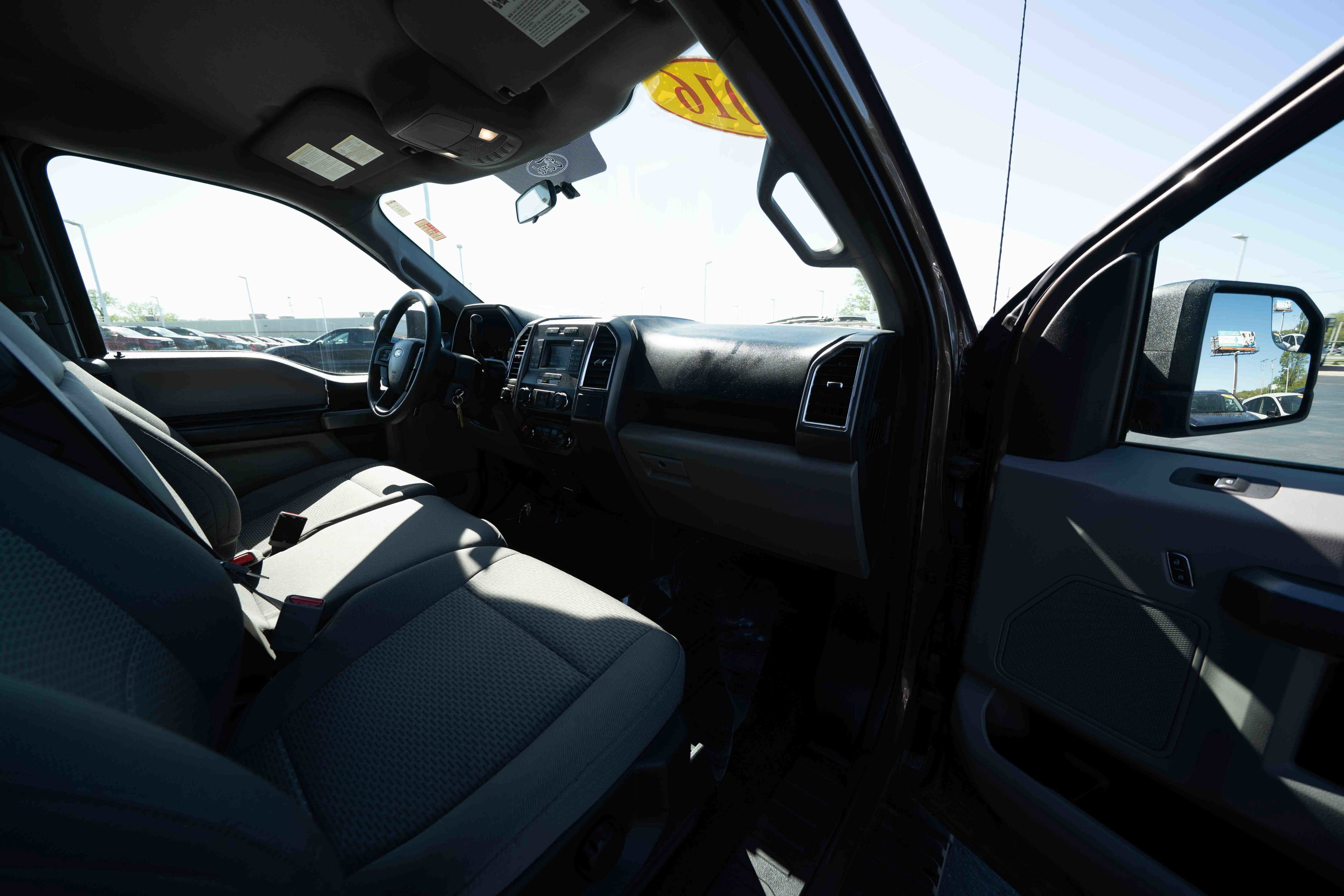 Used 2016 Ford F150 XLT RWD image 25
