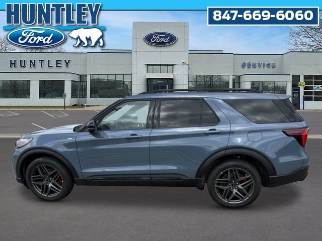 Used 2025 Ford Explorer ST-Line w/ Premium Package image 7