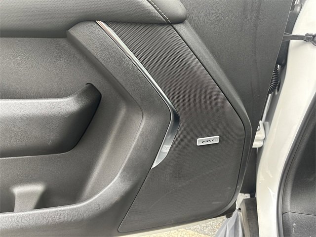 New 2025 Chevrolet Suburban Premier image 25