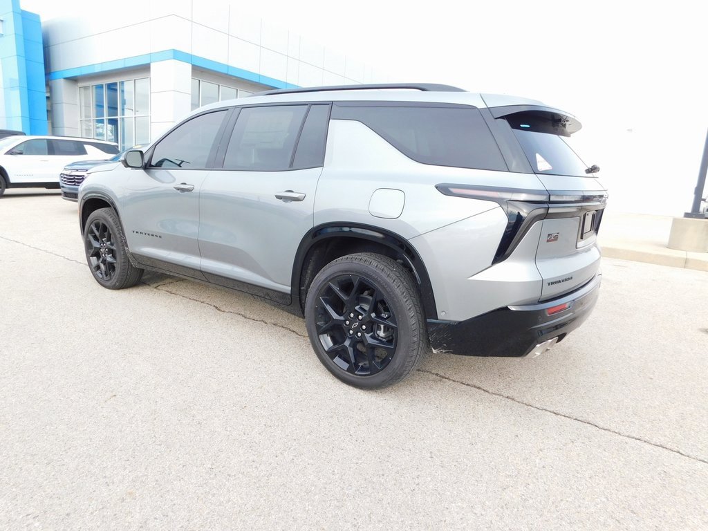 New 2026 Chevrolet Traverse RS w/ LPO, Floor Liner Package image 5