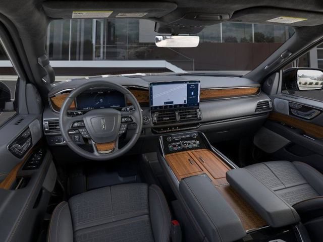 New 2024 Lincoln Navigator Black Label AWD/4WD image 10