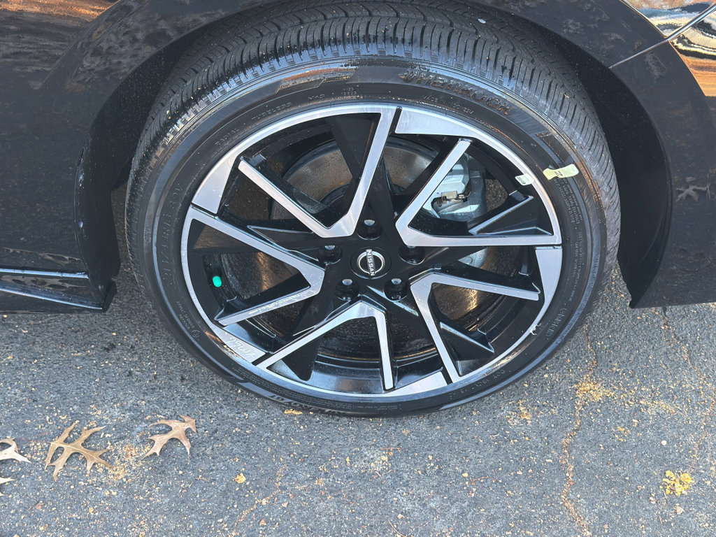 New 2025 Nissan Sentra SR image 9