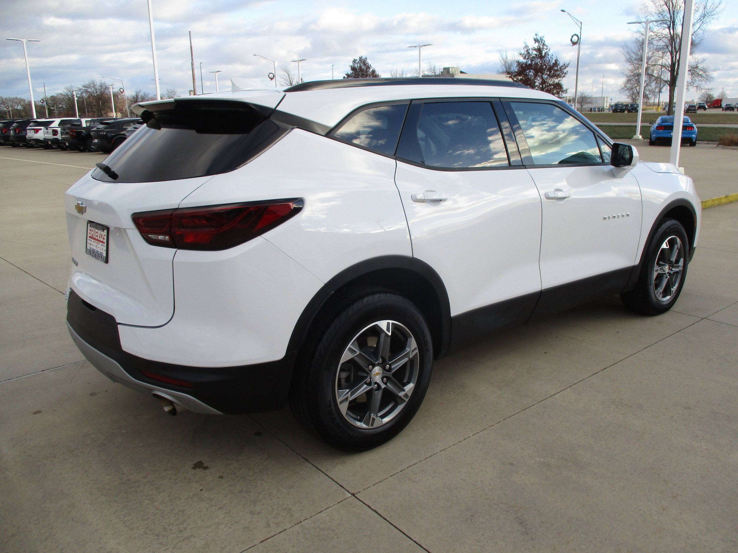 Used 2024 Chevrolet Blazer LT w/ Convenience Package FWD image 6