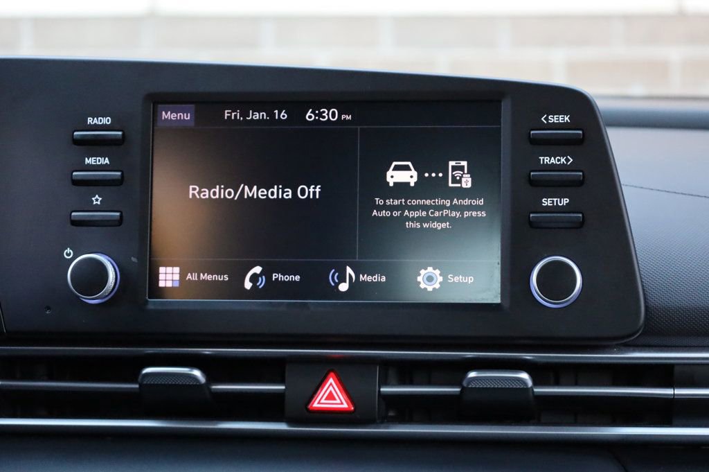 Used 2025 Hyundai Elantra SE w/ Cargo Package image 34